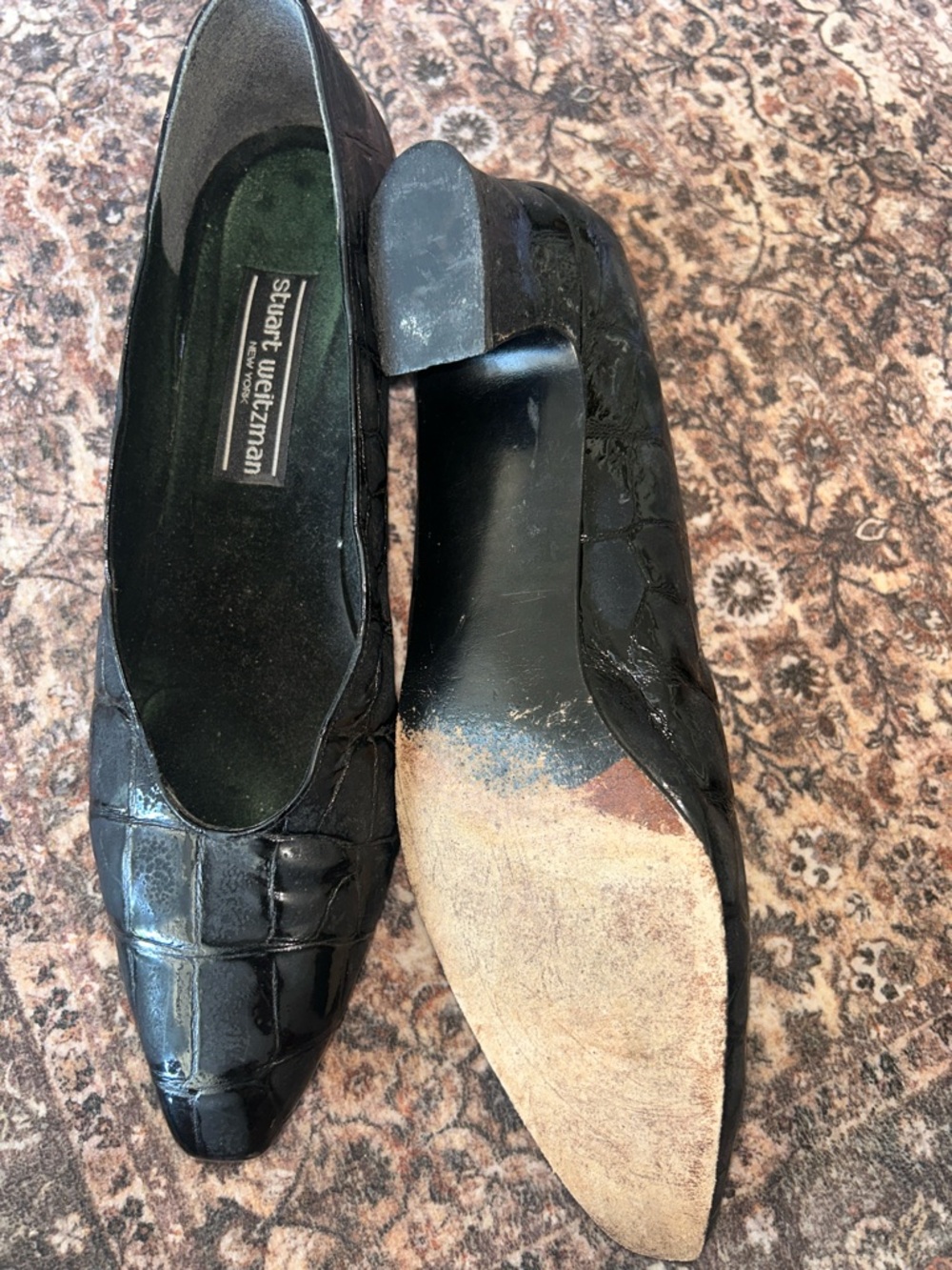 Vintage Stuart Weitzman Black Croc-Embossed Pointed Flats - Patent Finish - Picture 5 of 5